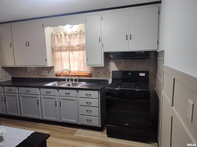 $134,900 | 347 Charlotte Street, Pekin, IL 61554