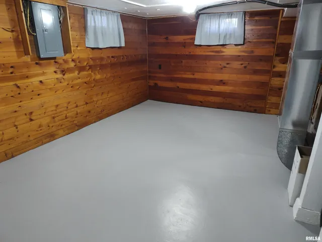 $134,900 | 347 Charlotte Street, Pekin, IL 61554