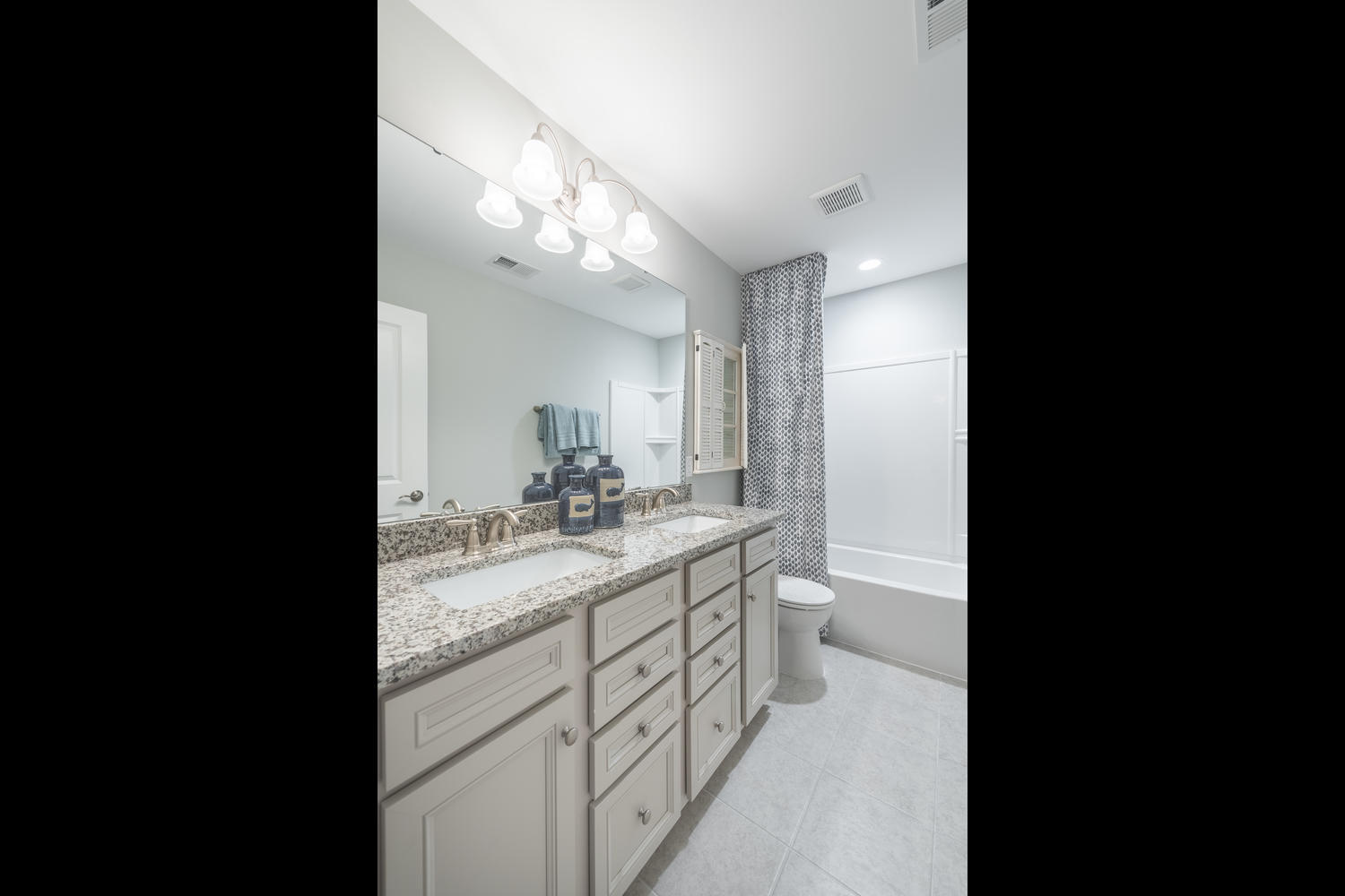 116 Hayworth Road Summerville, SC 29486 - Photo 12 of 30 Hampton Upstairs Bath