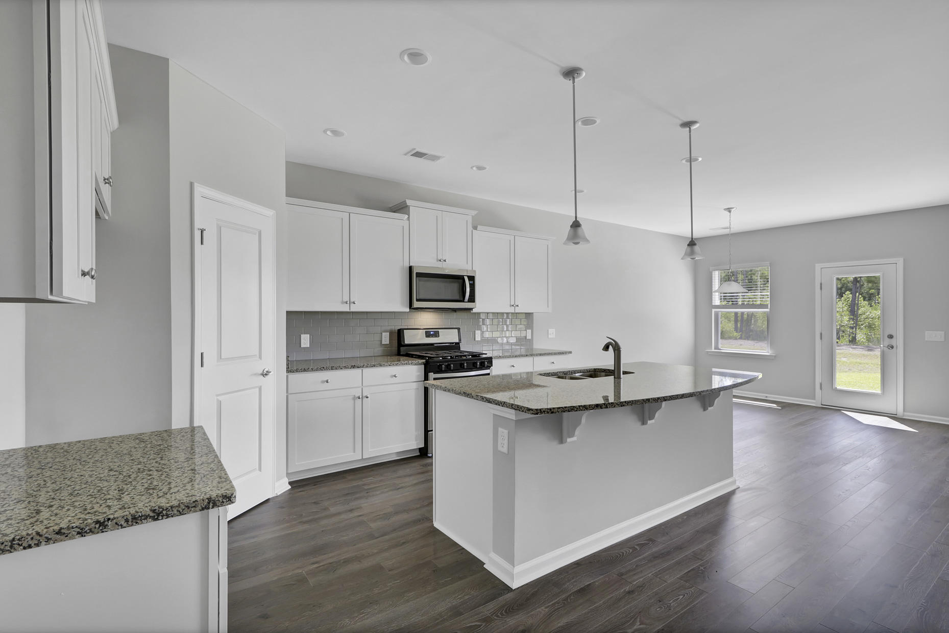 116 Hayworth Road Summerville, SC 29486 - Photo 14 of 30 01027 kitchen