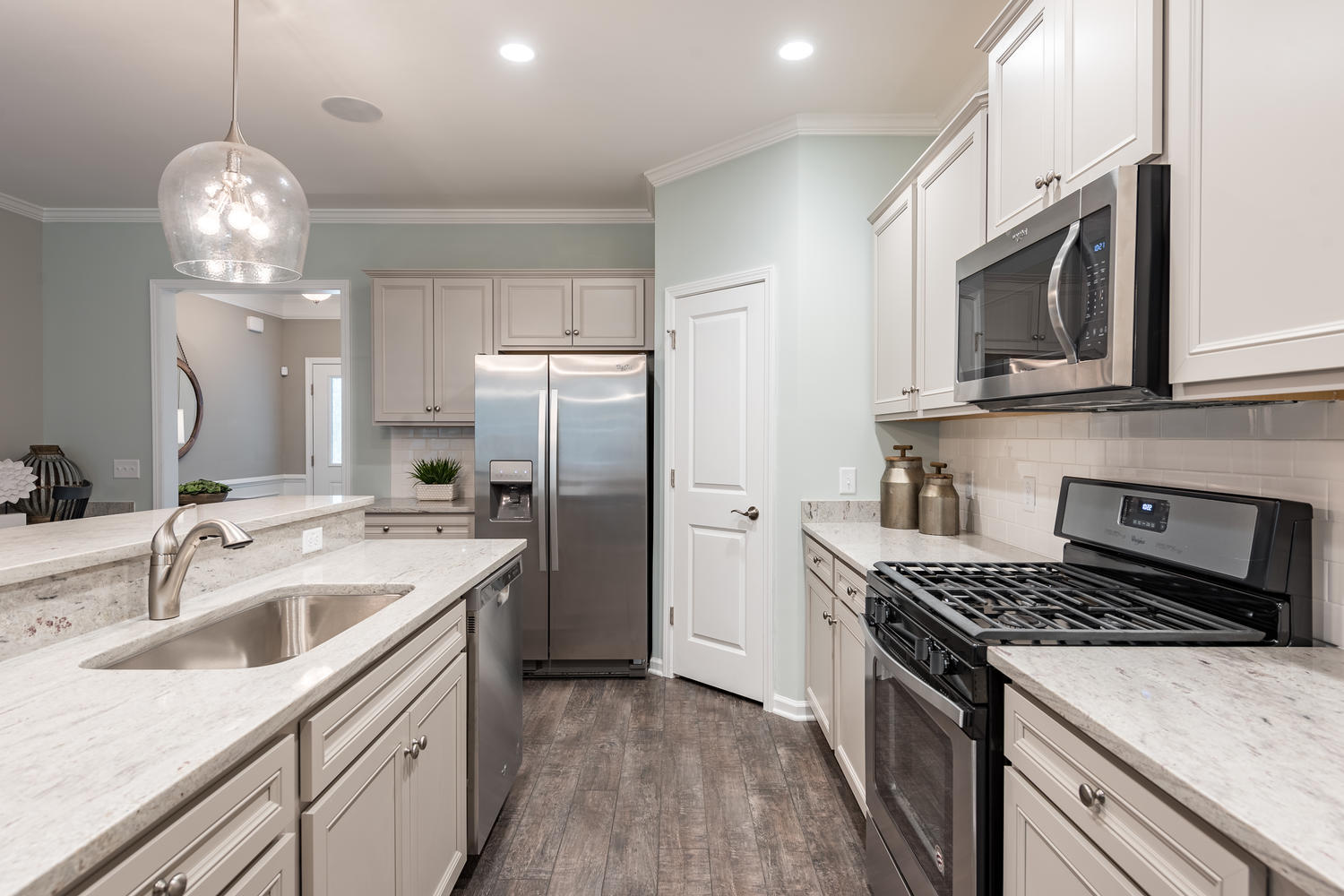 116 Hayworth Road Summerville, SC 29486 - Photo 3 of 30 Hampton Kitchen