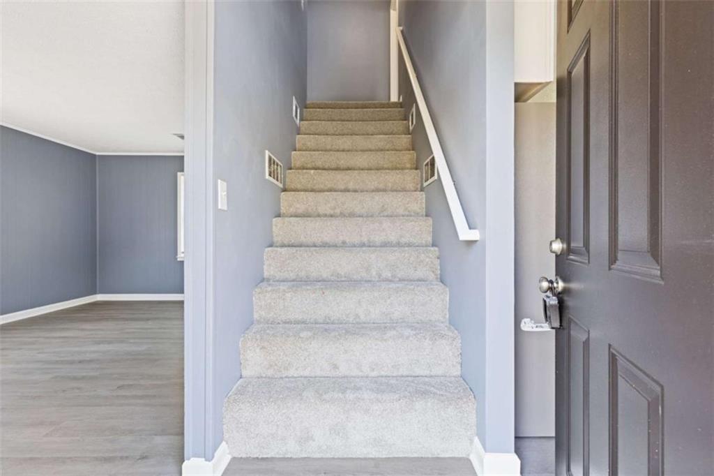 11 Hawk Road Northwest Cartersville, GA 30121 - Photo 2 of 26