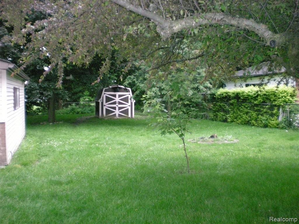 5484 Martin Road Warren, MI 48092 - Photo 11 of 13 backyard.jpg