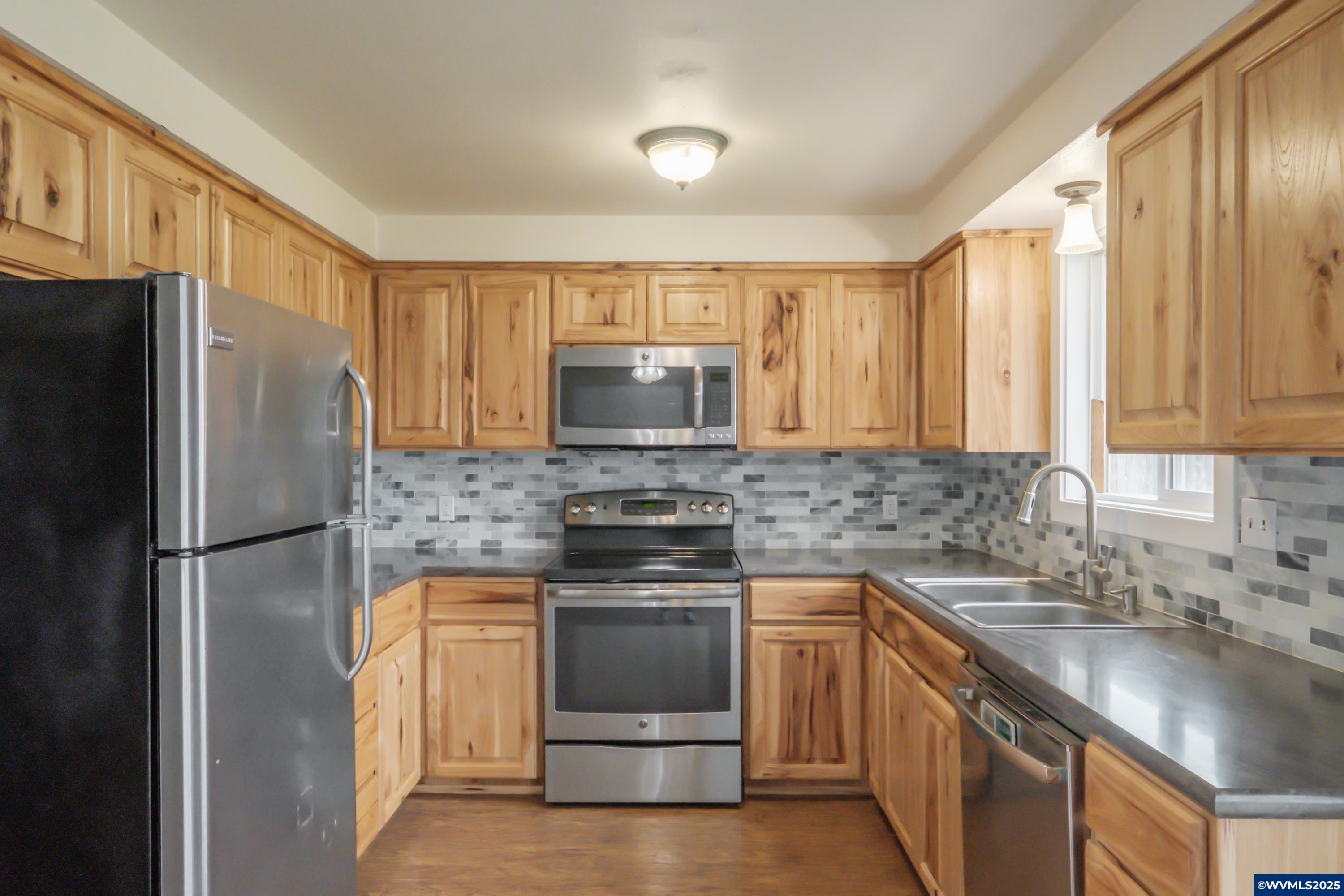 725 Union Street Jefferson, OR 97352 - Photo 25 of 46 Gallery Image 25