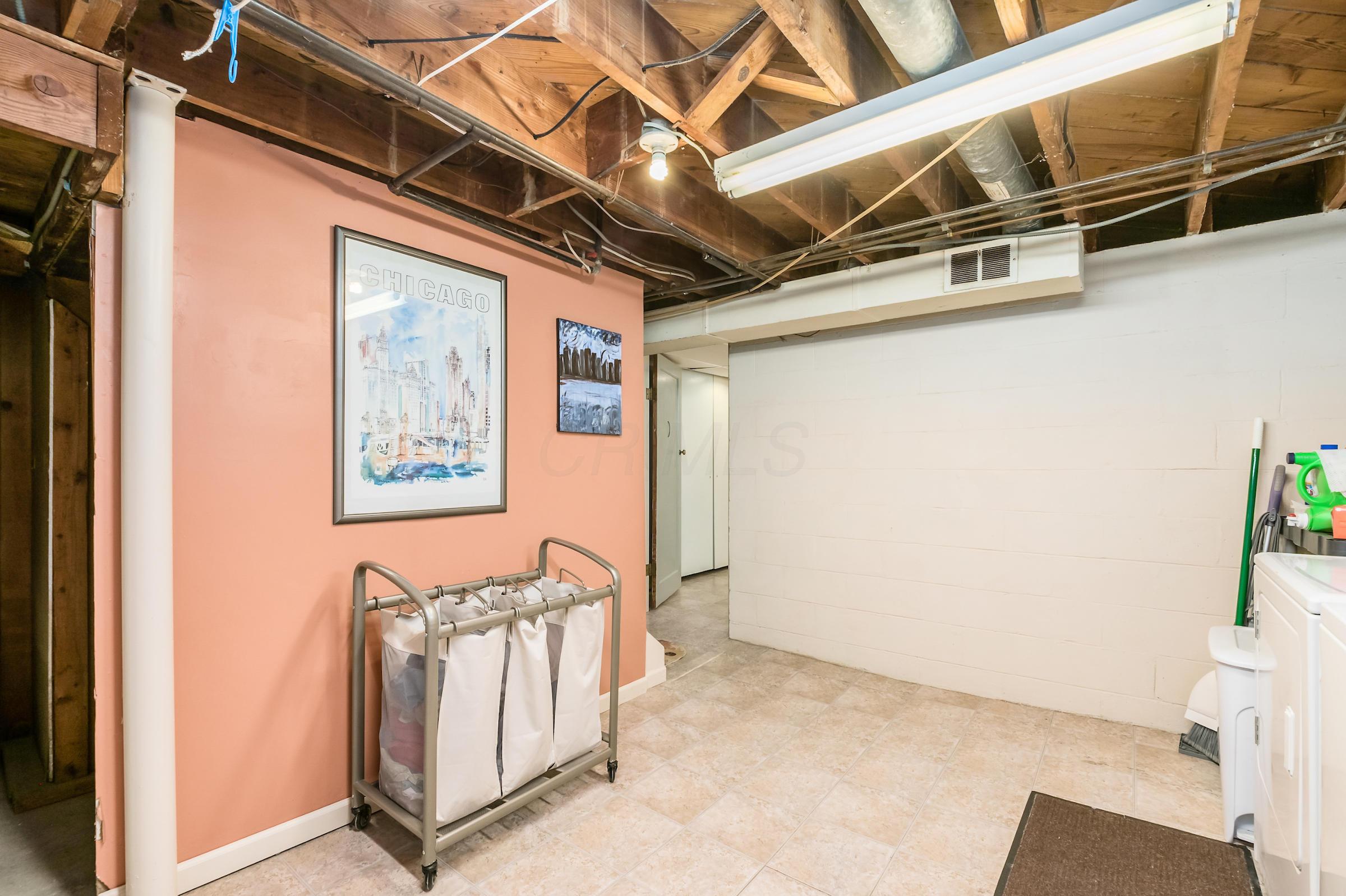 2413 Cranford Road Columbus, OH 43221 - Photo 29 of 46 Gallery Image 29