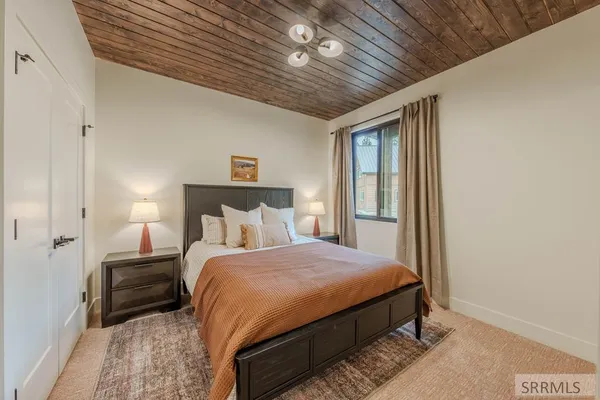 $830,000 | 3775 Arctic Fox Drive, Island Park, ID 83429