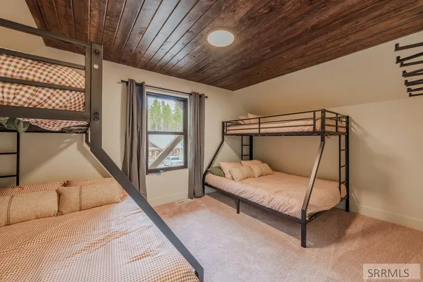 $830,000 | 3775 Arctic Fox Drive, Island Park, ID 83429