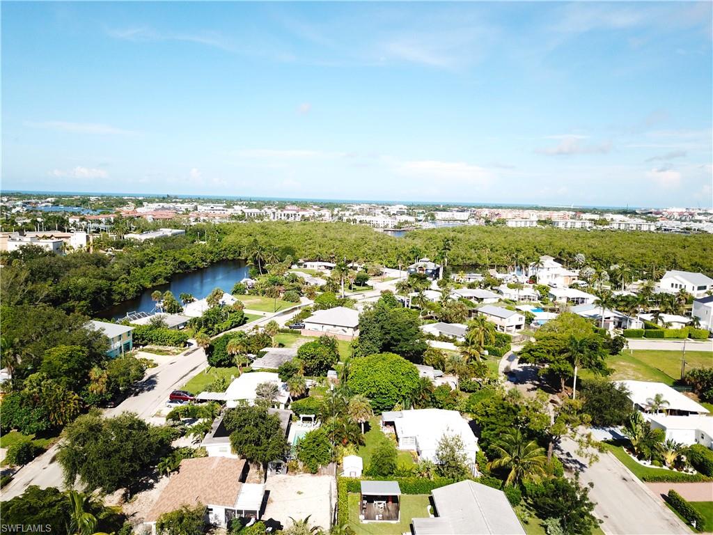 2047 Harbor Lane Naples, FL 34104 - Photo 25 of 27