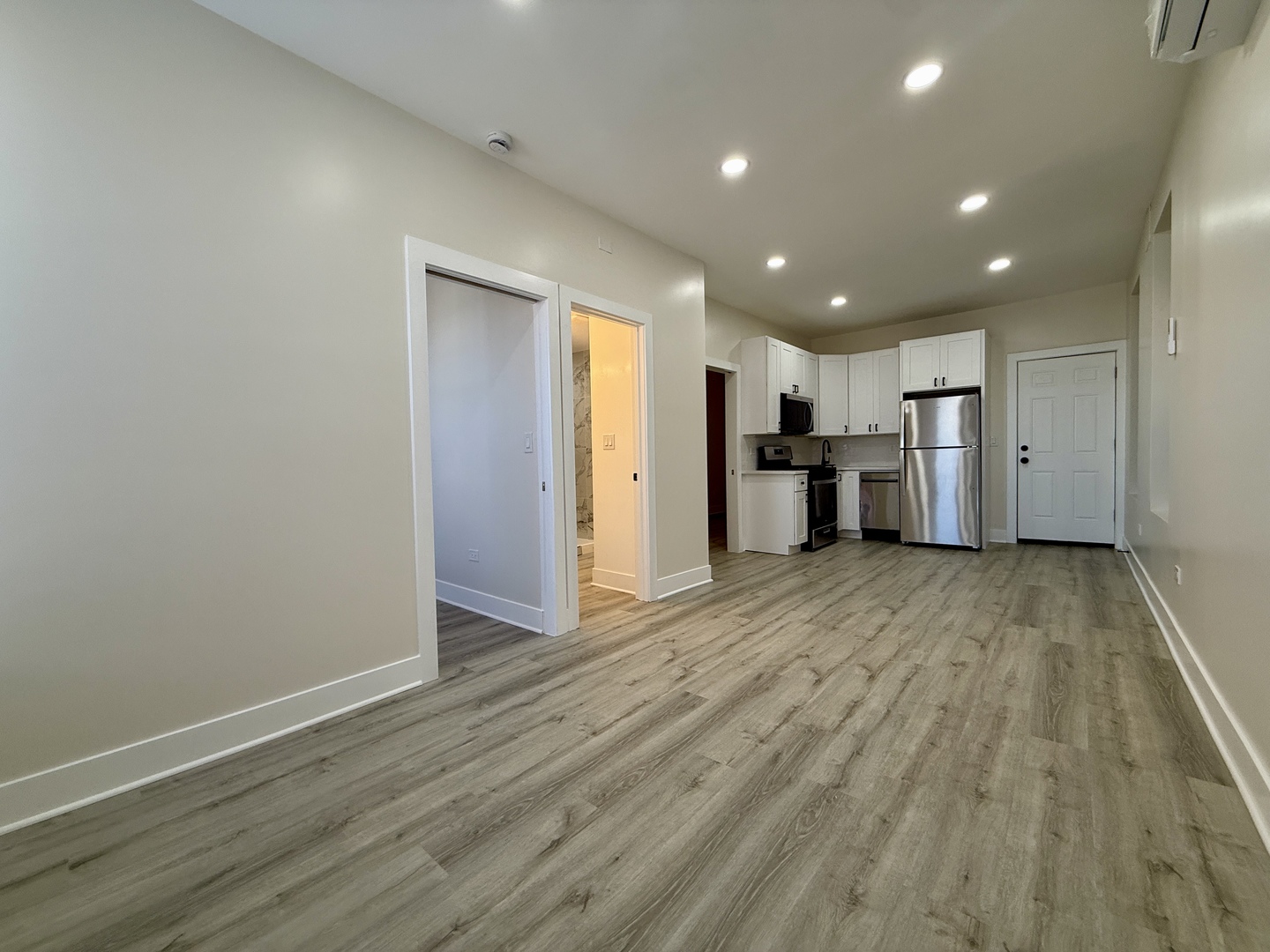 3221 South May Street, Unit 2F Chicago, IL 60608 - Photo 4 of 13