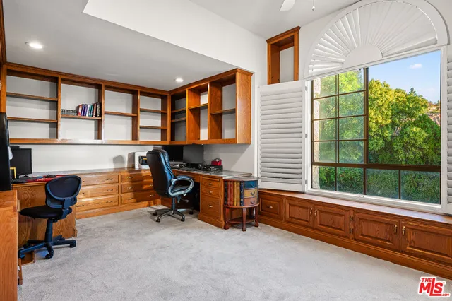 $1,299,999 | 24232 Mentry Drive, Newhall, CA 91321