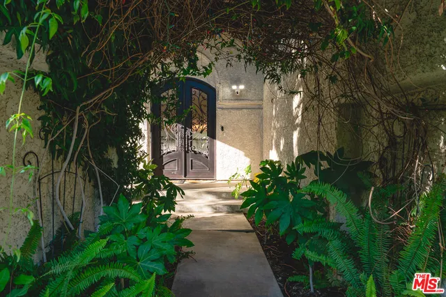 $1,299,999 | 24232 Mentry Drive, Newhall, CA 91321