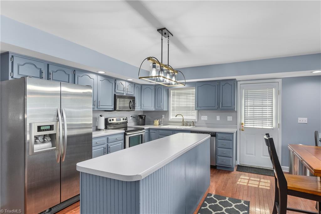 1085 Mystic Lane King, NC 27021 - Photo 12 of 50 Kitchen