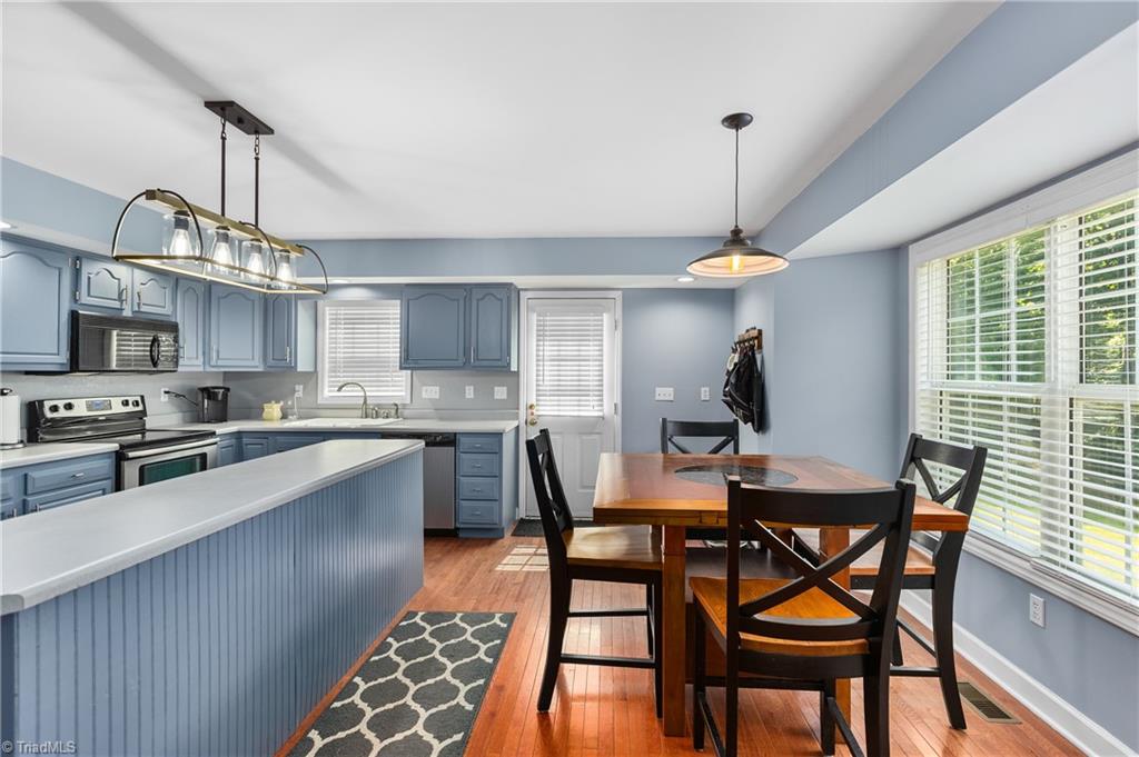 1085 Mystic Lane King, NC 27021 - Photo 16 of 50 Kitchen