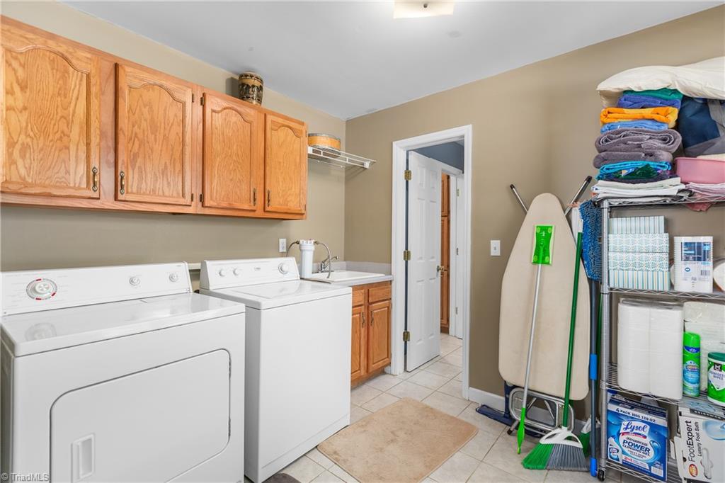 1085 Mystic Lane King, NC 27021 - Photo 27 of 50 Laundry Room