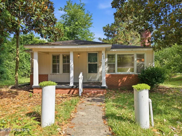 $199,000 | 400 South Hardin Street, Southern Pines, NC 28387