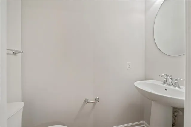 $2,700 | 407 Fairmont Drive, Warrendale, PA 15086