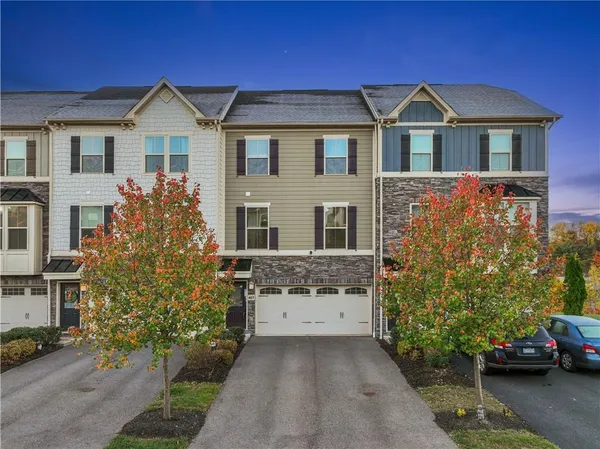 $2,600 | 407 Fairmont Drive, Warrendale, PA 15086