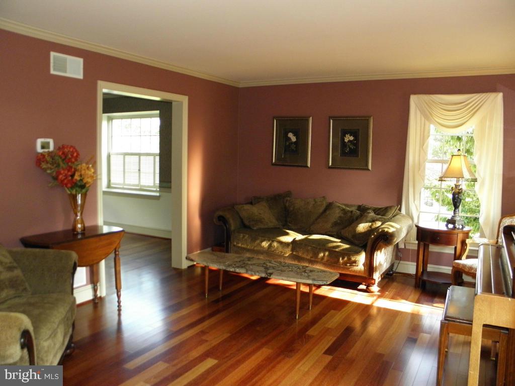 3 Old Post Lane Lititz, PA 17543 - Photo 2 of 23