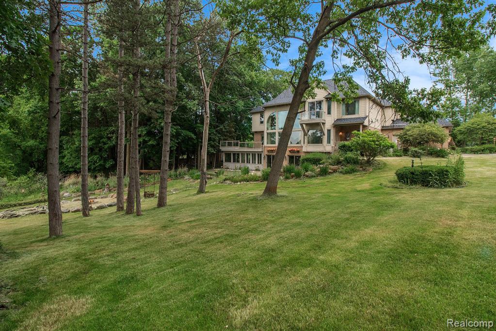 9371 Lee Jones Road Fenton, MI 48430 - Photo 51 of 64