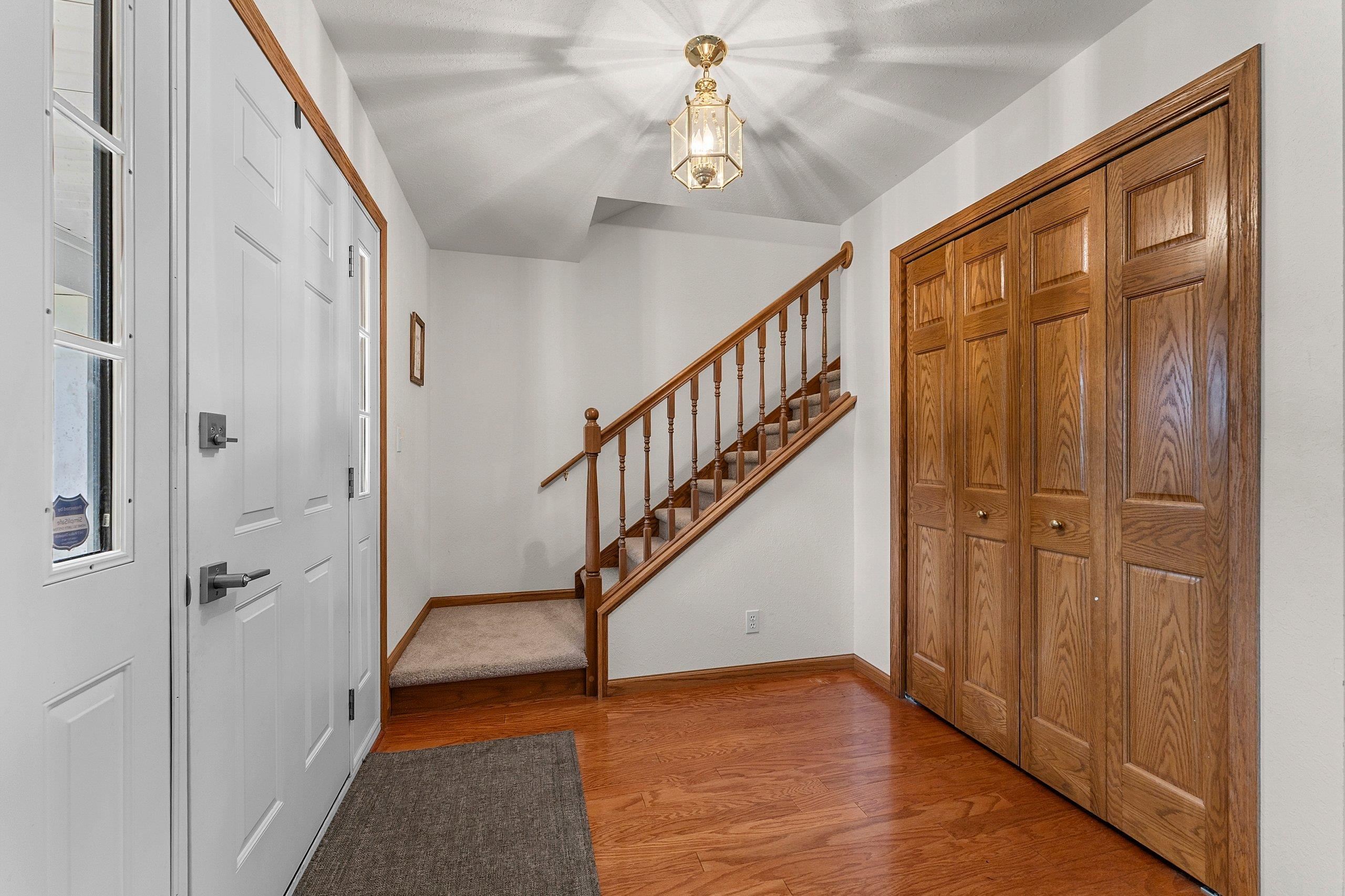 1218 Rosa Avenue Crivitz, WI 54114 - Photo 3 of 53