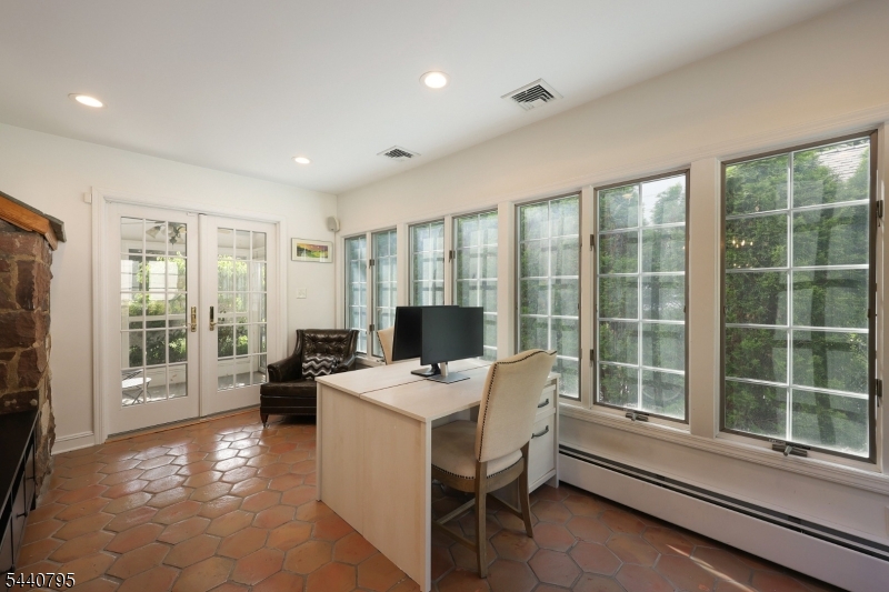 220 Wychwood Road Westfield, NJ 07090 - Photo 15 of 40