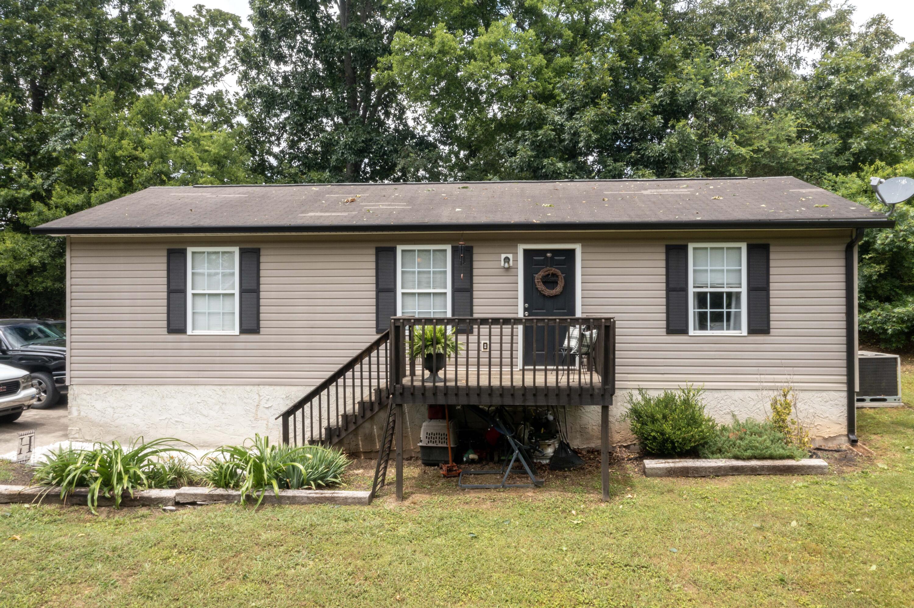 945 Grassy Branch Road Dayton, TN 37321 - Photo 1 of 25 01