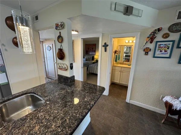 $4,500 | 1400 Tarpon Center Drive, Unit 206, Venice, FL 34285