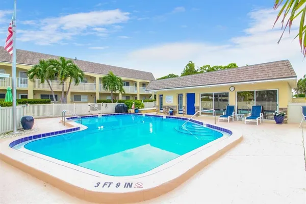 $4,500 | 1400 Tarpon Center Drive, Unit 206, Venice, FL 34285