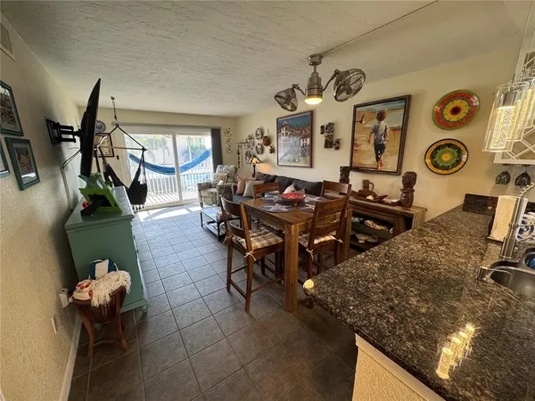 $4,500 | 1400 Tarpon Center Drive, Unit 206, Venice, FL 34285