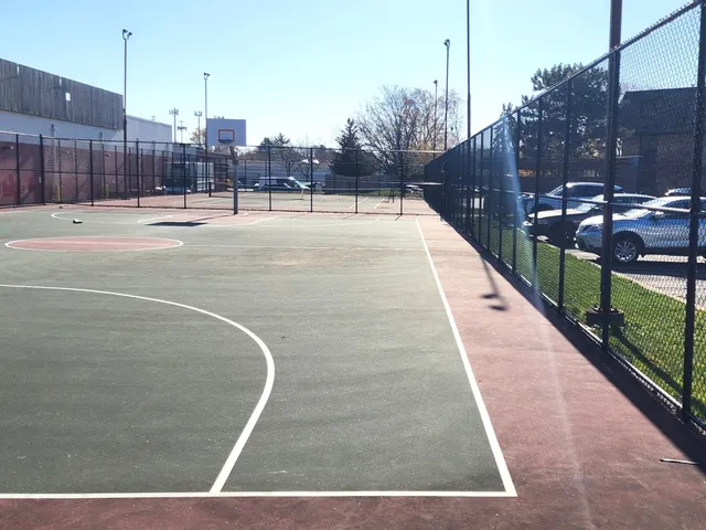 $240,000 | 8 Oak Creek Drive, Unit 1803, Buffalo Grove, IL 60089