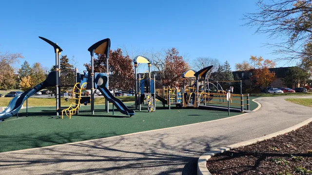 $240,000 | 8 Oak Creek Drive, Unit 1803, Buffalo Grove, IL 60089