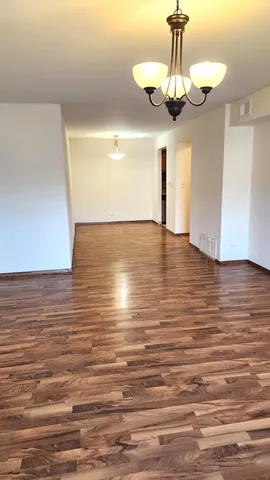 $240,000 | 8 Oak Creek Drive, Unit 1803, Buffalo Grove, IL 60089