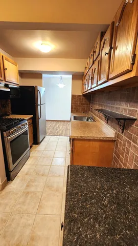 $240,000 | 8 Oak Creek Drive, Unit 1803, Buffalo Grove, IL 60089