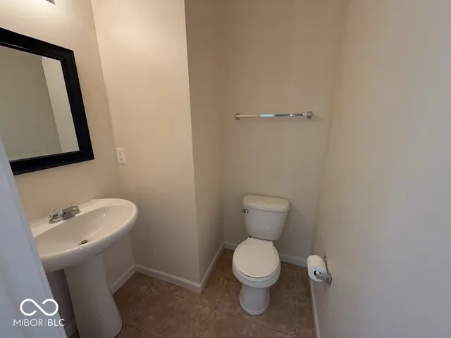 $2,100 | 5860 Crowley Parkway, Whitestown, IN 46075