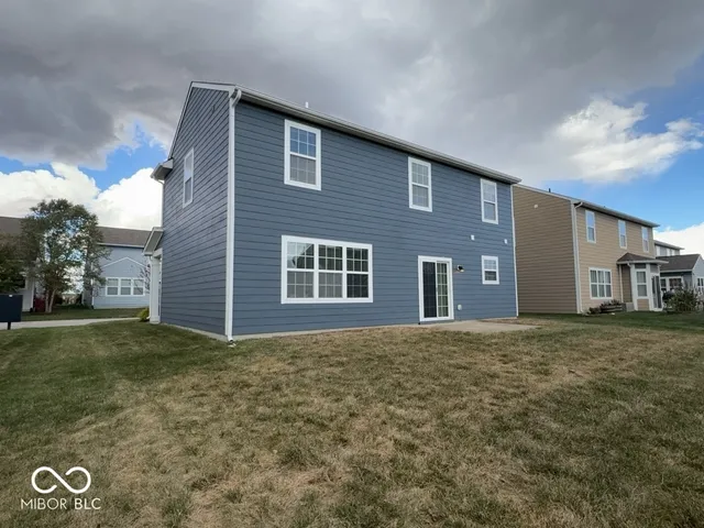 $2,100 | 5860 Crowley Parkway, Whitestown, IN 46075