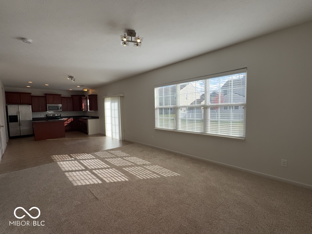 5860 Crowley Parkway Whitestown, IN 46075 - Photo 5 of 29