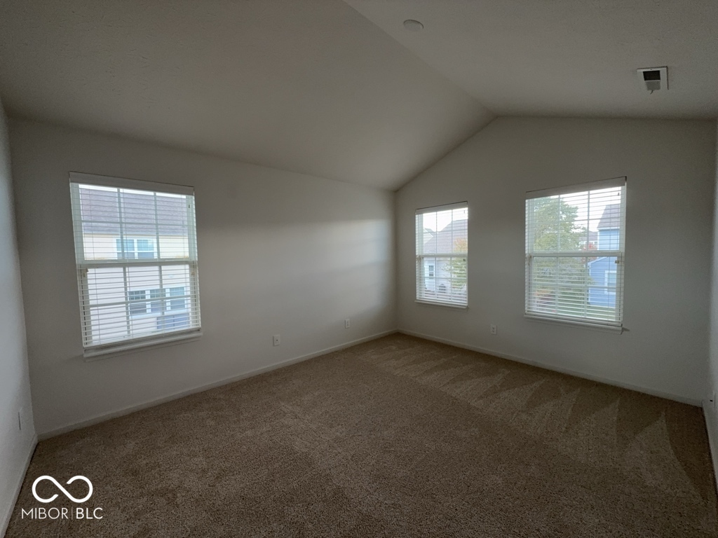 5860 Crowley Parkway Whitestown, IN 46075 - Photo 9 of 29