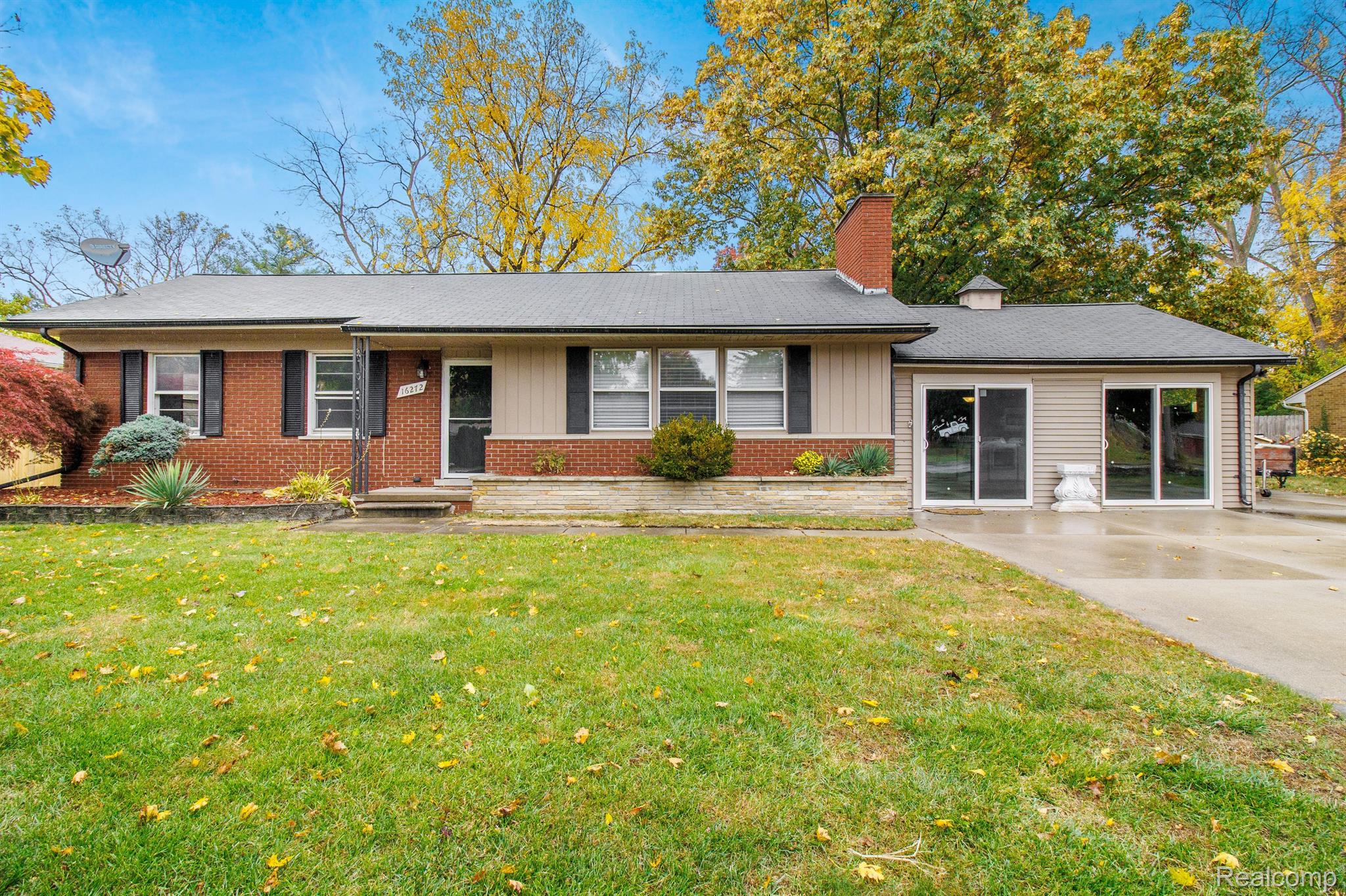 16272 Inkster Road Redford, MI 48240 - Photo 22 of 48 Gallery Image 22
