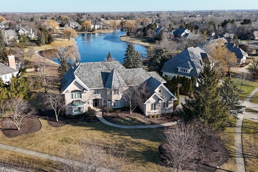 1334 Brandywine Road Libertyville, IL 60048 - Photo 2 of 32 an aerial view of a house with a yard
