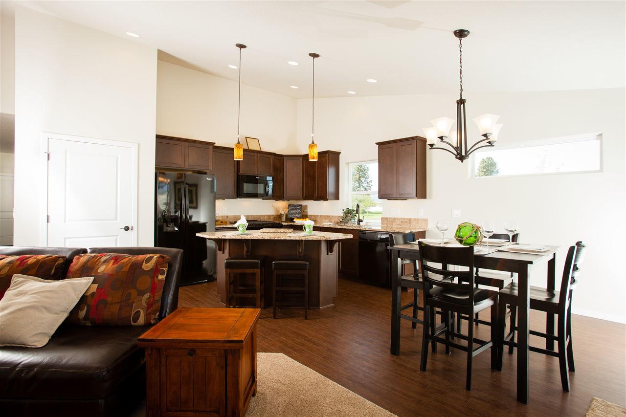 218 East Travis Court Spokane, WA 99208 - Photo 4 of 18 Gallery Image 4