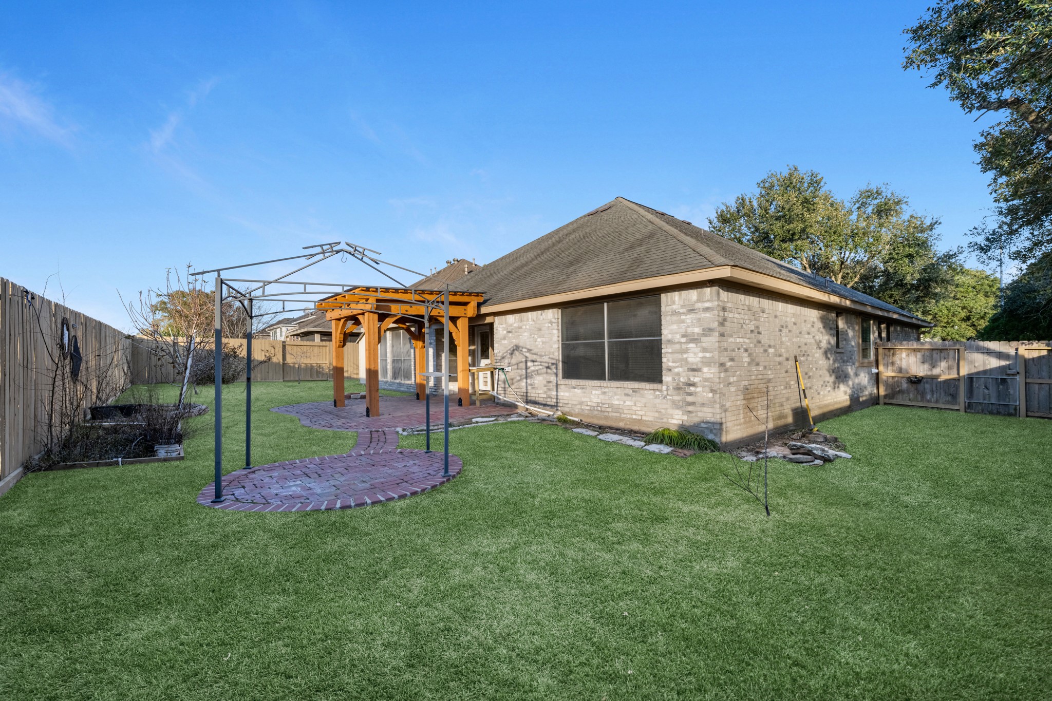 10027 Briarpark Trail Lane Houston, TX 77064 - Photo 3 of 25 Large Back yard.