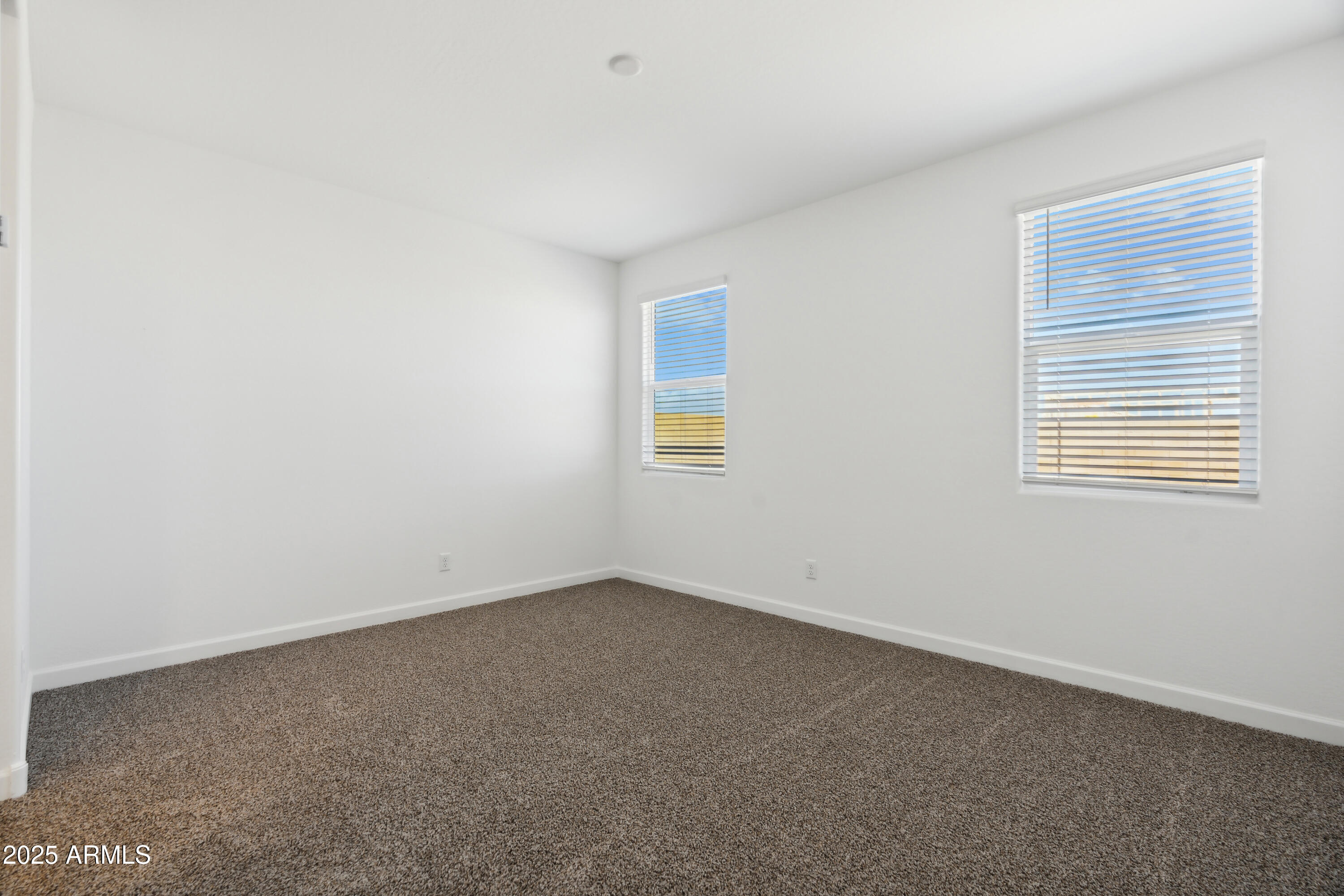 39965 West Venture Road Maricopa, AZ 85138 - Photo 8 of 18 Palo Verde primary bedroom