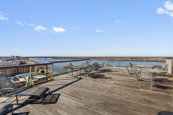 $148,000 | 66 Monroe Avenue, Unit 405, Memphis, TN 38103