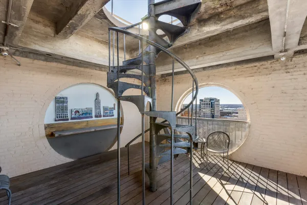 $148,000 | 66 Monroe Avenue, Unit 405, Memphis, TN 38103