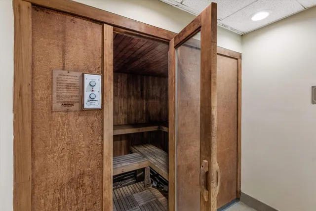 $148,000 | 66 Monroe Avenue, Unit 405, Memphis, TN 38103