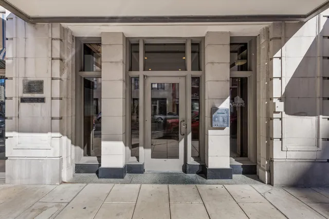 $148,000 | 66 Monroe Avenue, Unit 405, Memphis, TN 38103