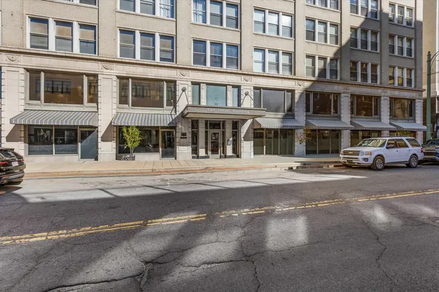 $148,000 | 66 Monroe Avenue, Unit 405, Memphis, TN 38103