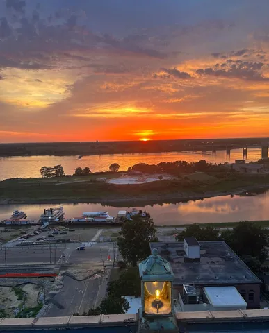 $148,000 | 66 Monroe Avenue, Unit 405, Memphis, TN 38103