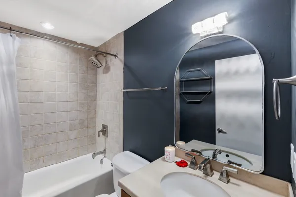 $148,000 | 66 Monroe Avenue, Unit 405, Memphis, TN 38103