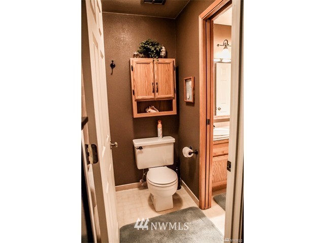 3402 228th Street Southeast Bothell, WA 98021 - Photo 15 of 25